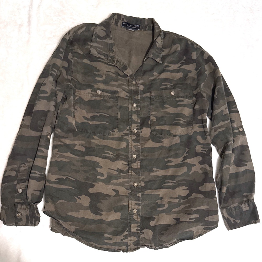 Social Standard Camo Utility Women Button Up Shirt Small Green Roll Up Sleeves